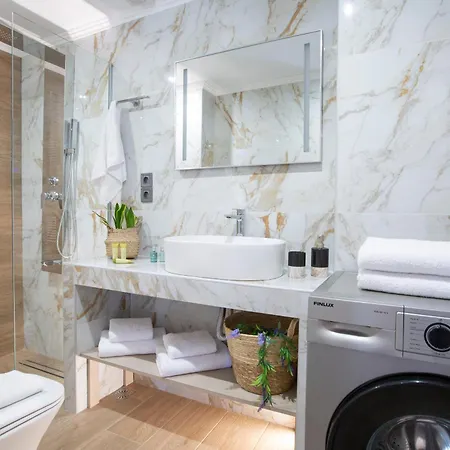 Staianna Suites-elegante Mouria 公寓